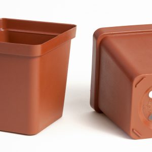 SQUARE INJECTION MOULDED POTS (INDOOR & OUTDOOR) )